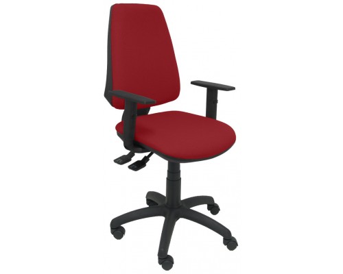 PIQUERAS Y CRESPO Silla Elche S bali color granate brazos regulables